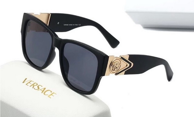 Versace Boutique Sunglasses 024